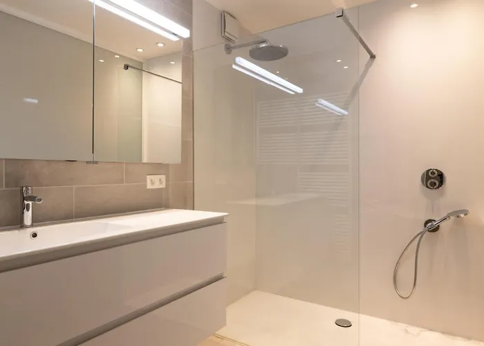 Bel Air - Stylish And Spacious With Stunning Sea View T27 *